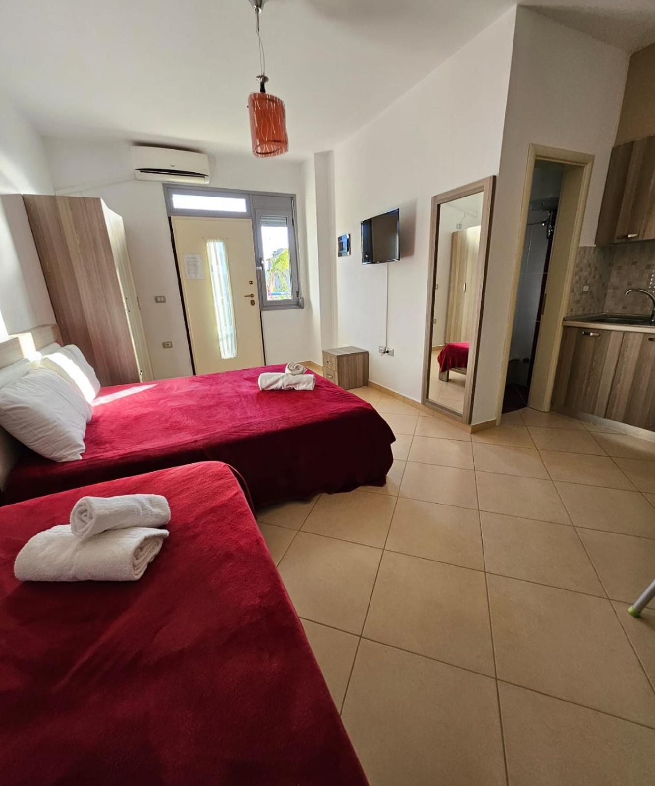 Vacanze Pushime Albania Lägenhet *