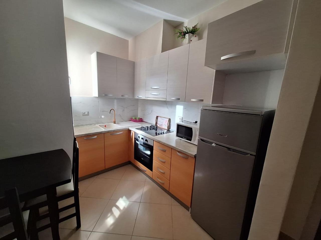 Vacanze Pushime Albania